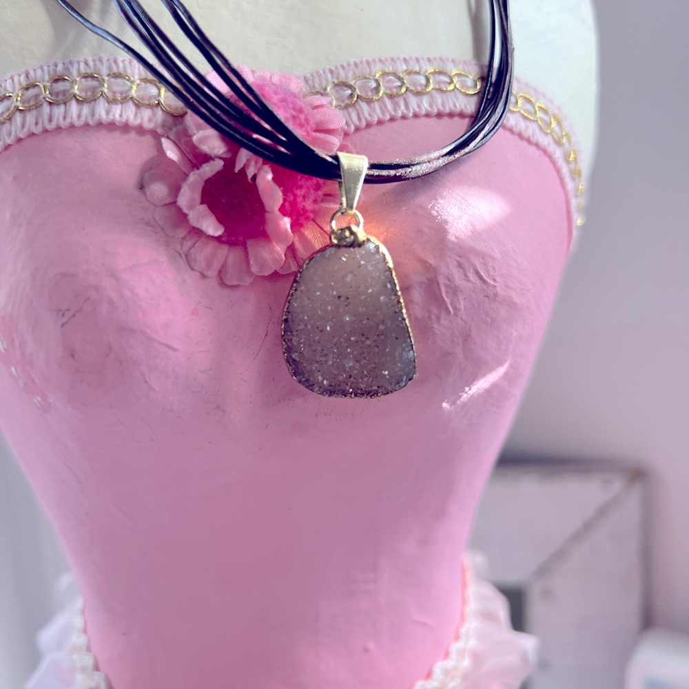 DRUZY STONE NECKLACE / CHOKER
